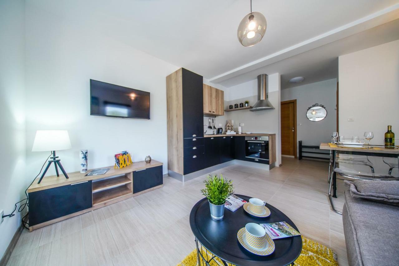 Apartmani Ponta Ston Exterior foto